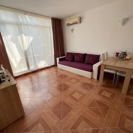 Apartman Saint Elena Napospart